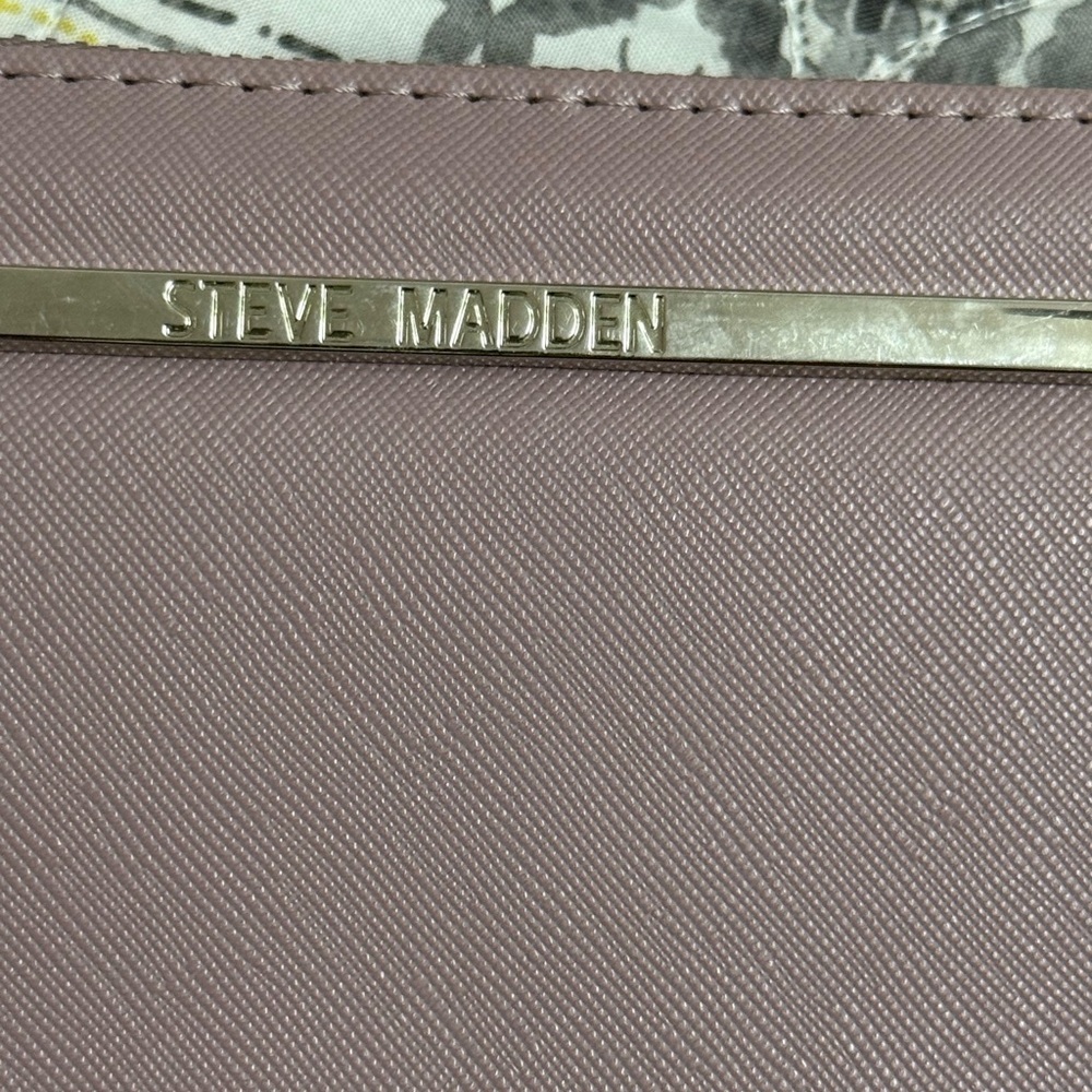 Steve Madden Mauve Wristlet Wallet - Picture 2 of 7